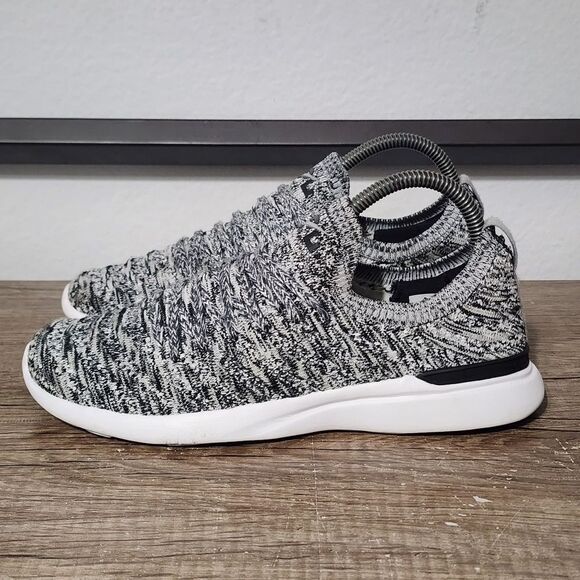 APL Shoes - APL Techloom Wave Women's Athletic Running Gym Shoes Size 7.5 Gray